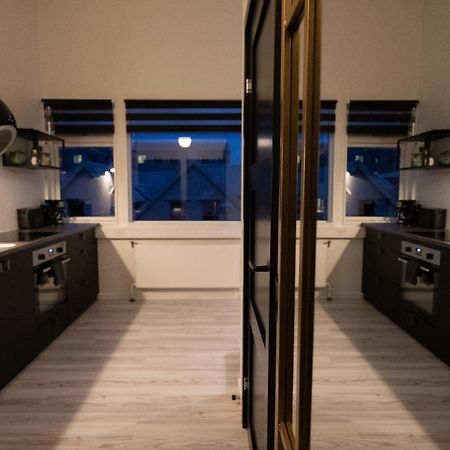 Broncks Apartment 1 - Modern 2-Bedroom In The Heart Of Tórshavn Exteriör bild