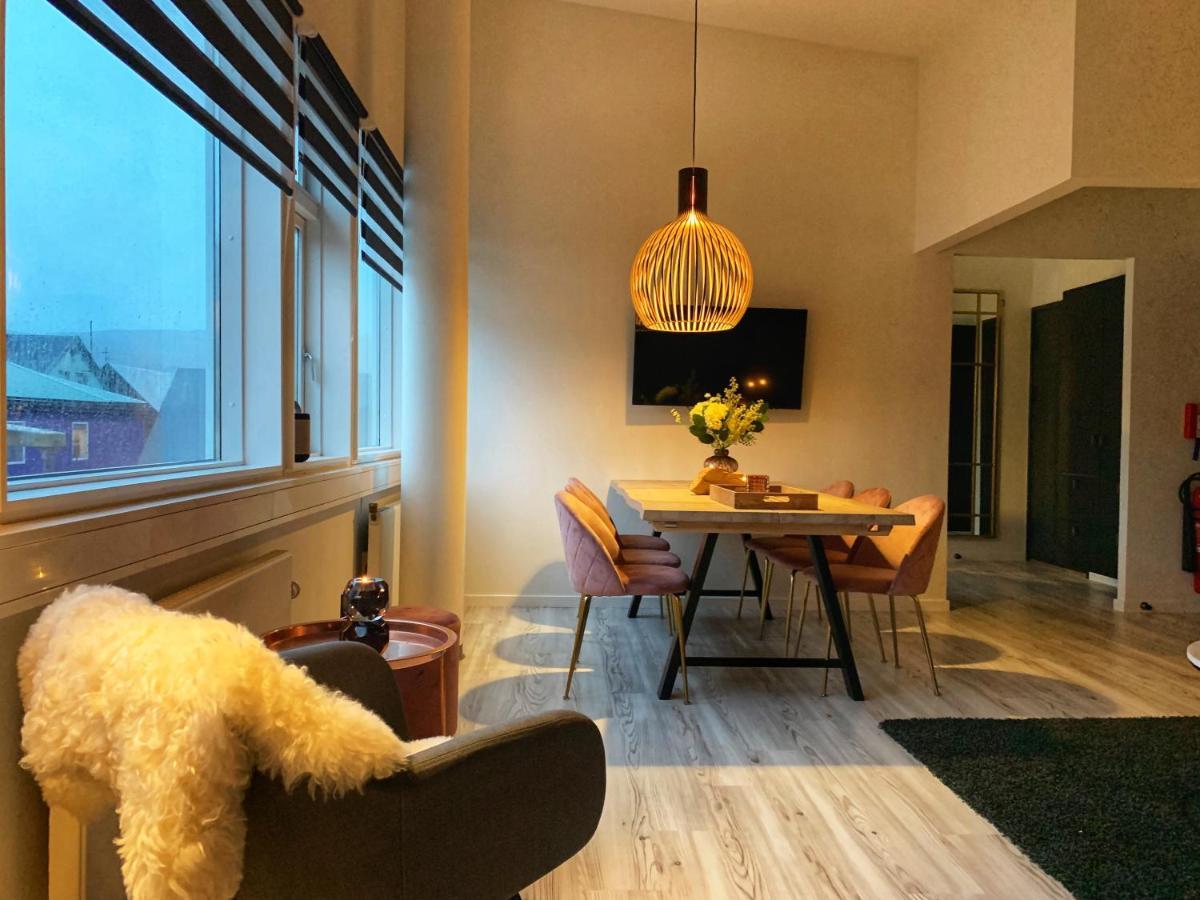 Broncks Apartment 1 - Modern 2-Bedroom In The Heart Of Tórshavn Exteriör bild