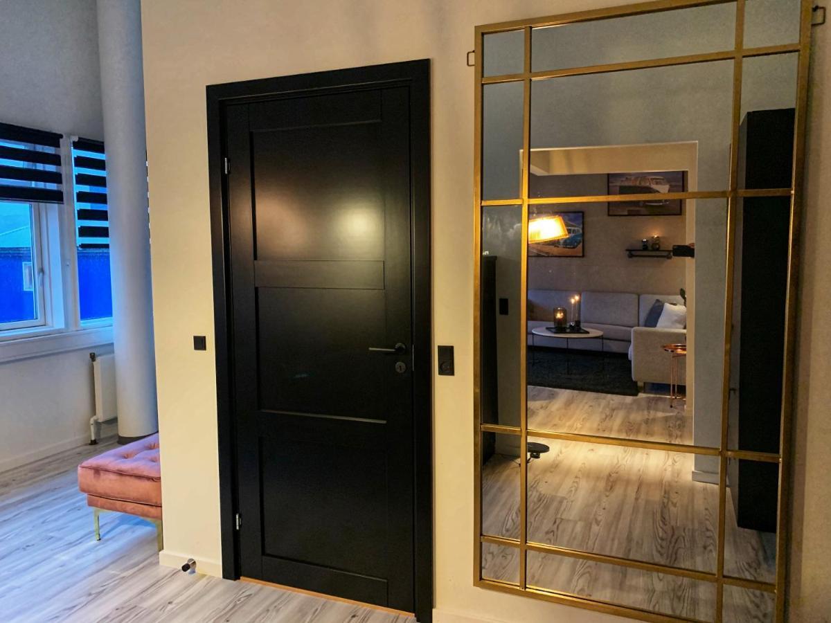 Broncks Apartment 1 - Modern 2-Bedroom In The Heart Of Tórshavn Exteriör bild