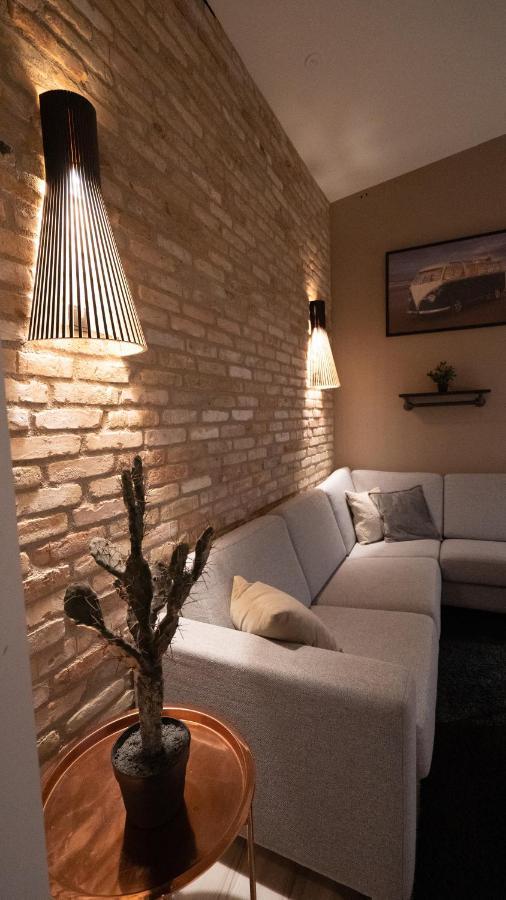 Broncks Apartment 1 - Modern 2-Bedroom In The Heart Of Tórshavn Exteriör bild